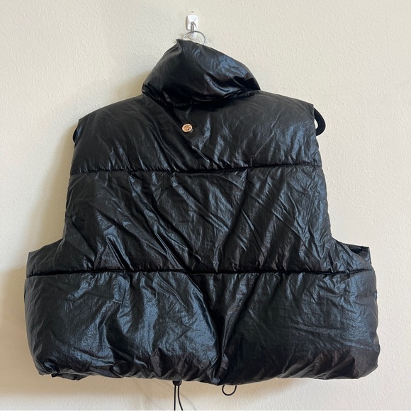 Simply Southern Women’s Cropped Puffer Vest XL/XXL - Picture 2 of 3